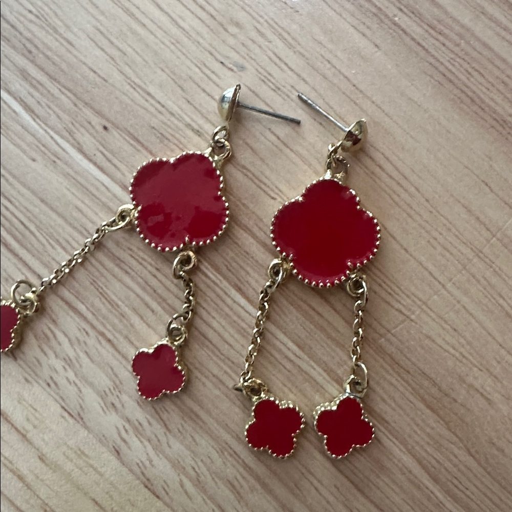 Clover earring red gold plated